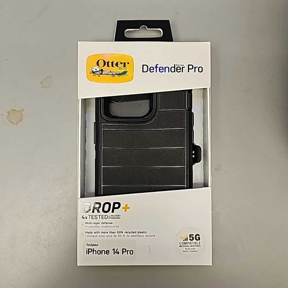 Otter Box Defender Pro IPhone 14 pro case